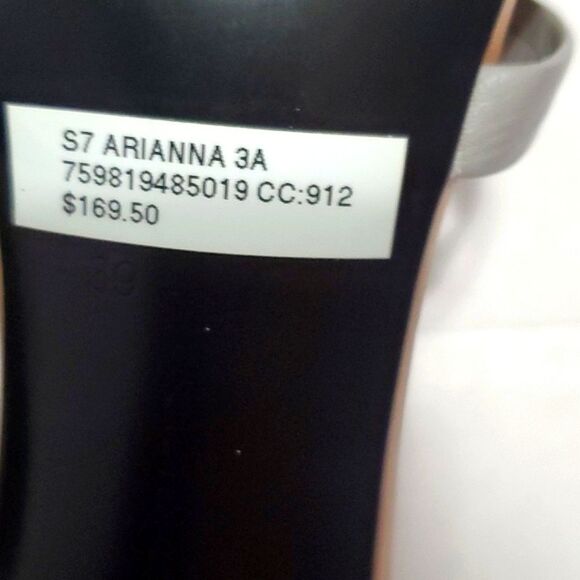 Tommy Hilfiger Arianna Color Block Classic Modest Heels - Picture 12 of 14